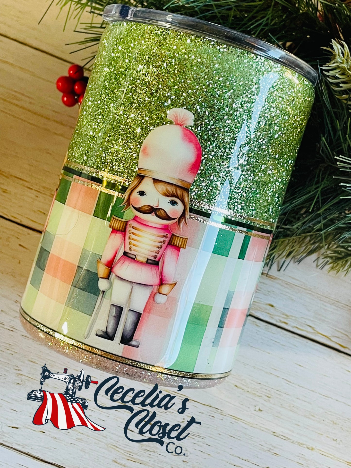 Nutcracker shorty