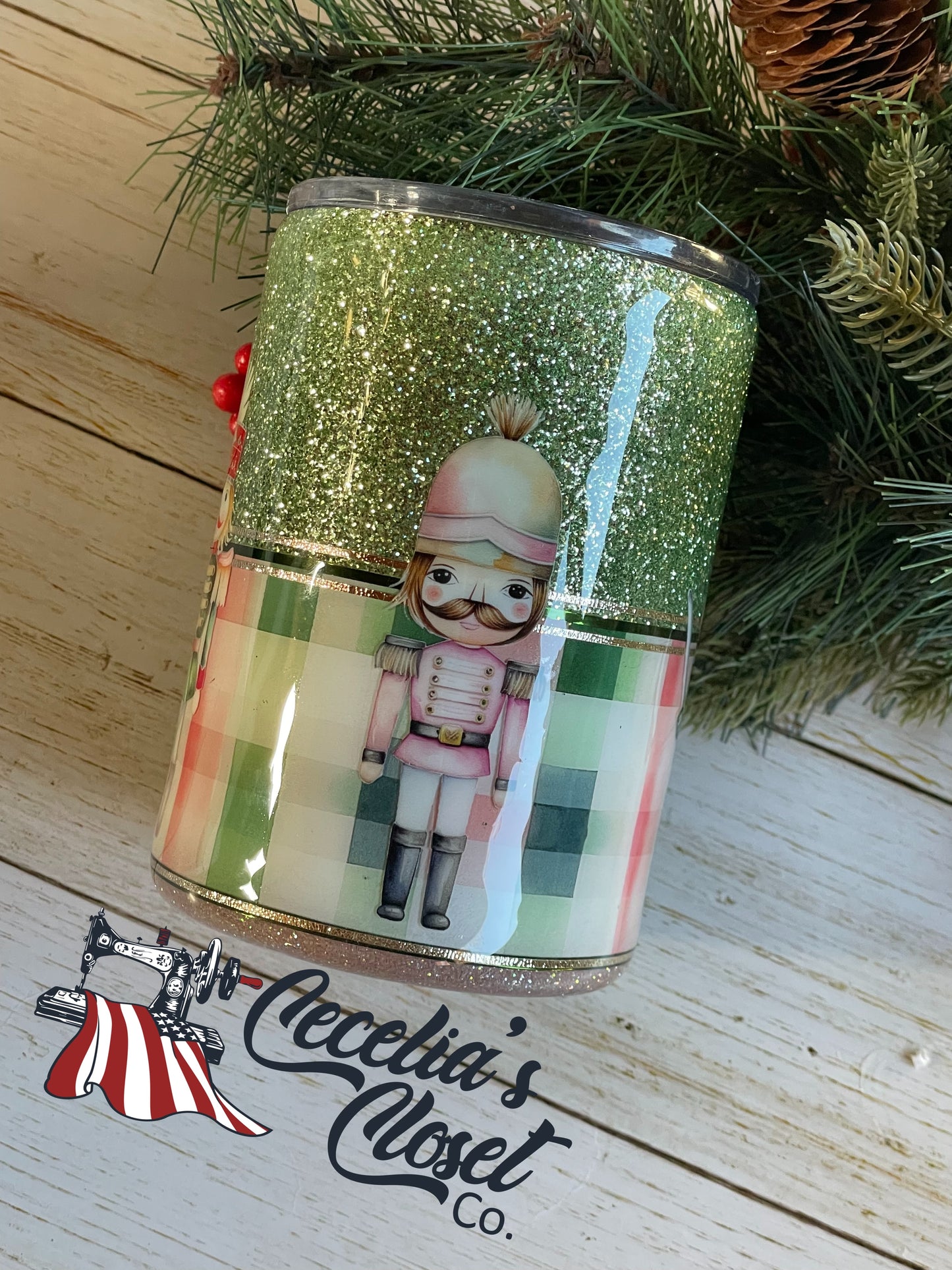 Nutcracker shorty
