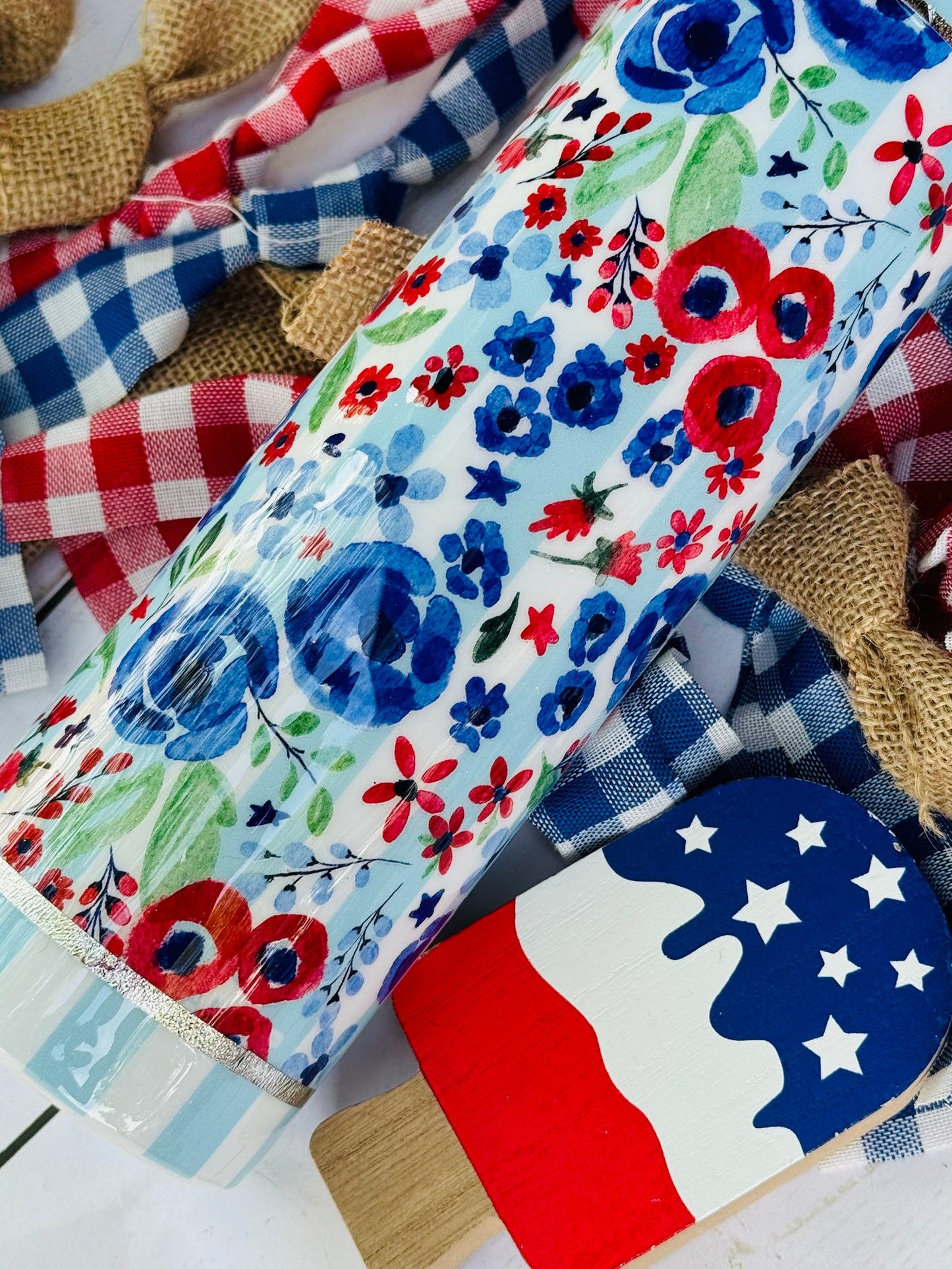Patriotic Floral Tumbler
