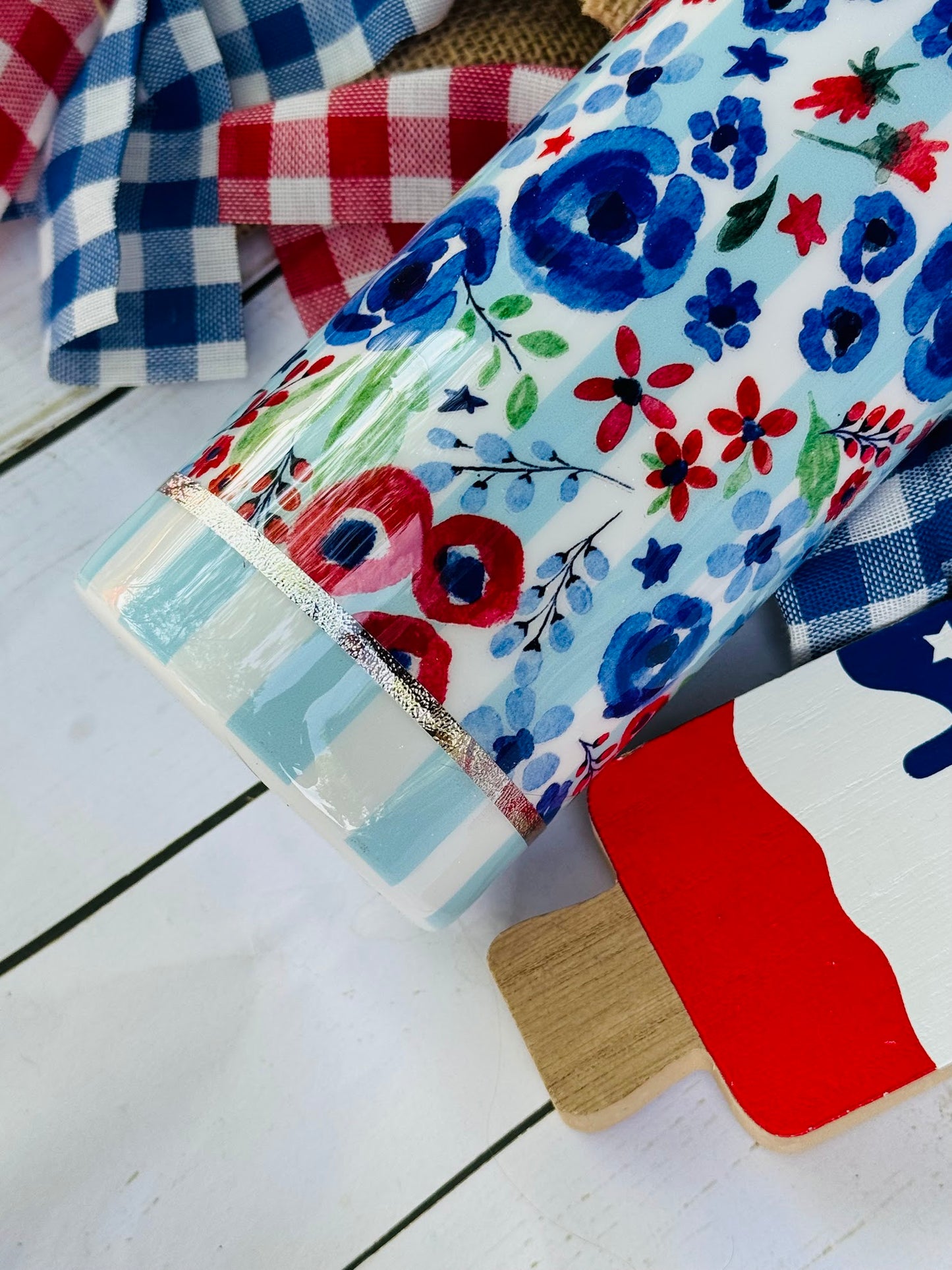 Patriotic Floral Tumbler