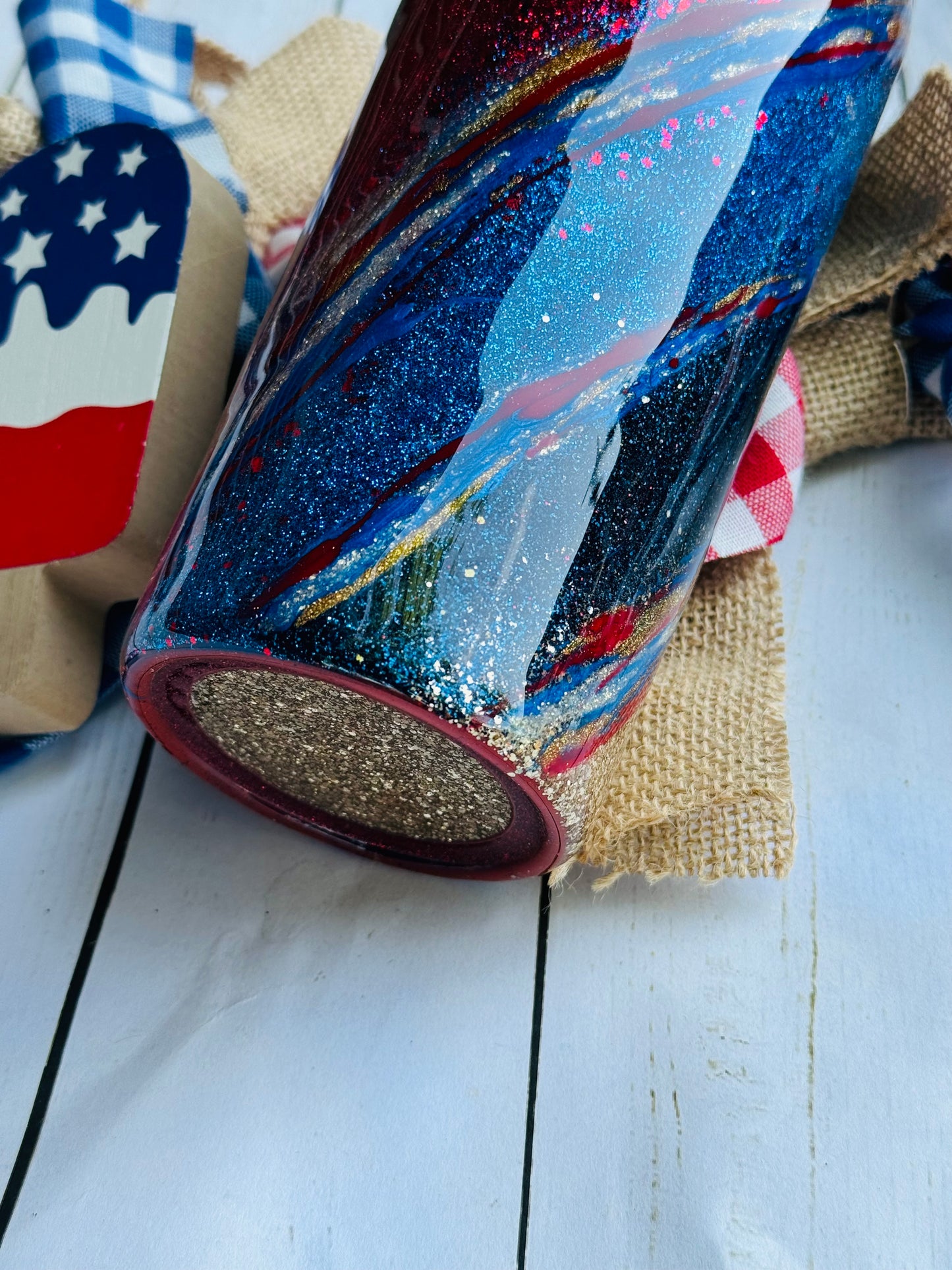 Vintage Patriotic swirl