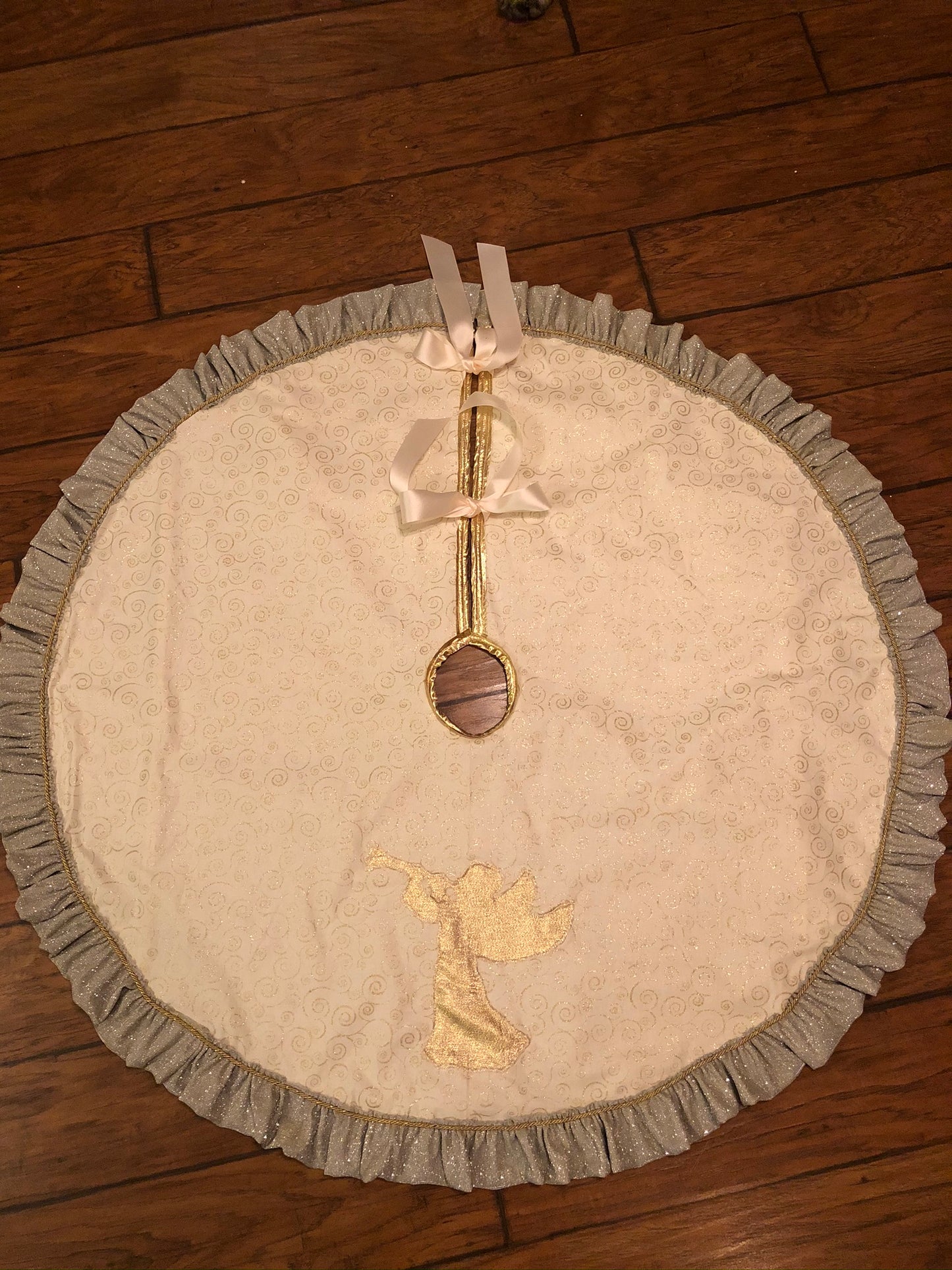 Customize Tree Skirt