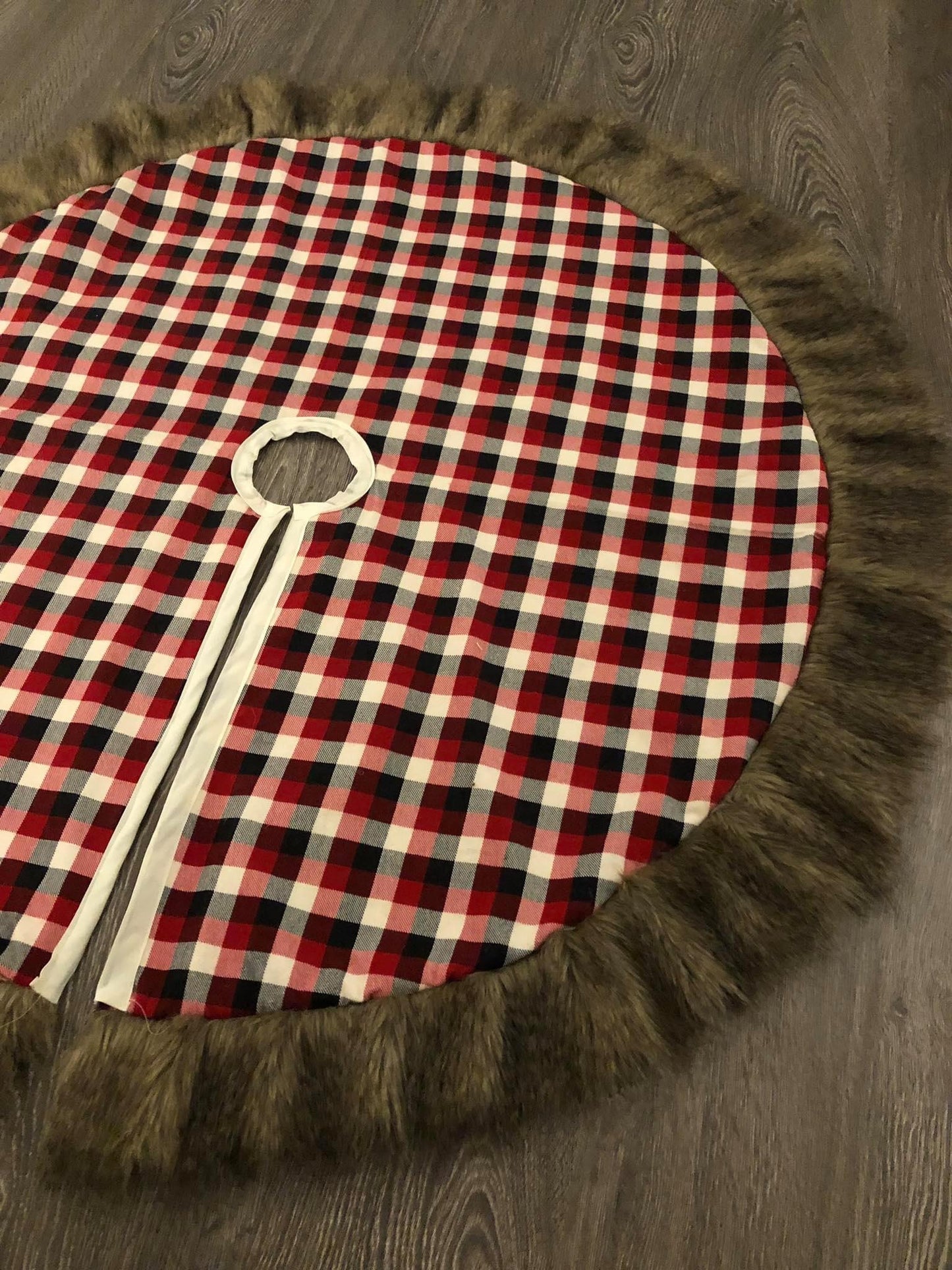 Customize Tree Skirt